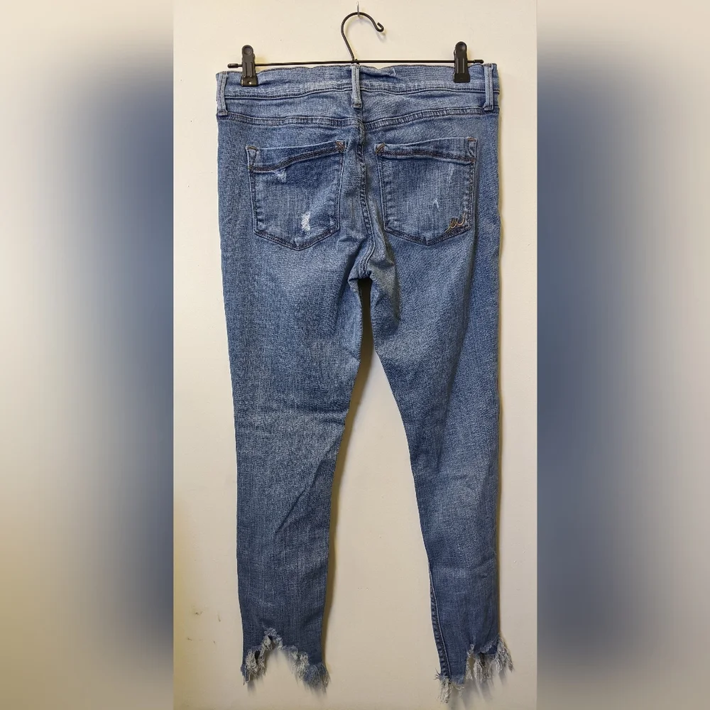 Express Jeans Distressed Ankle Legging - Picture 2 of 4